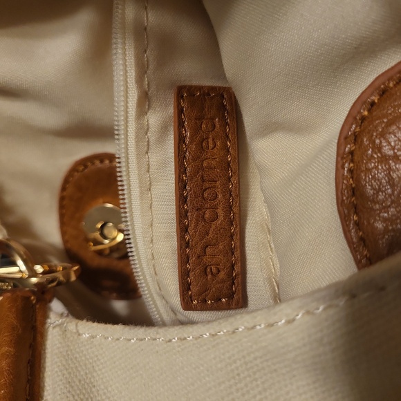 NWOT ah dorned handbag with adjustable pink guitar strap - Picture 10 of 11